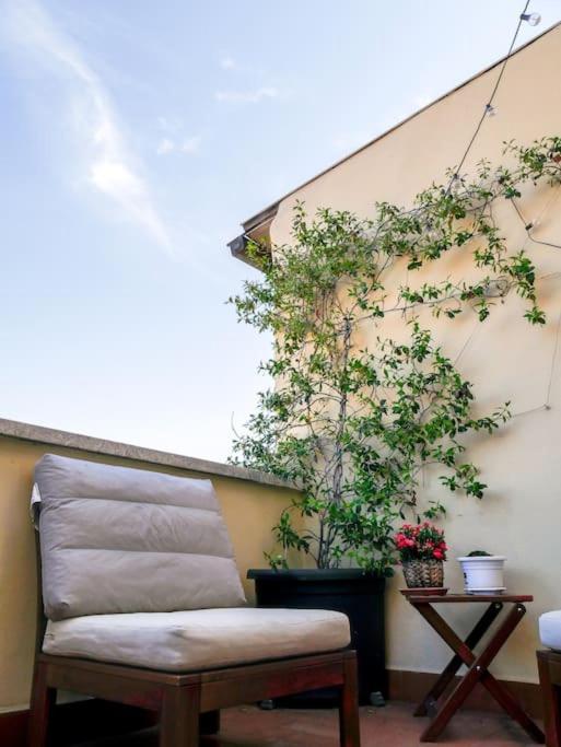 Beautiful Penthouse With Terrace Near The Centre Daire Roma Dış mekan fotoğraf